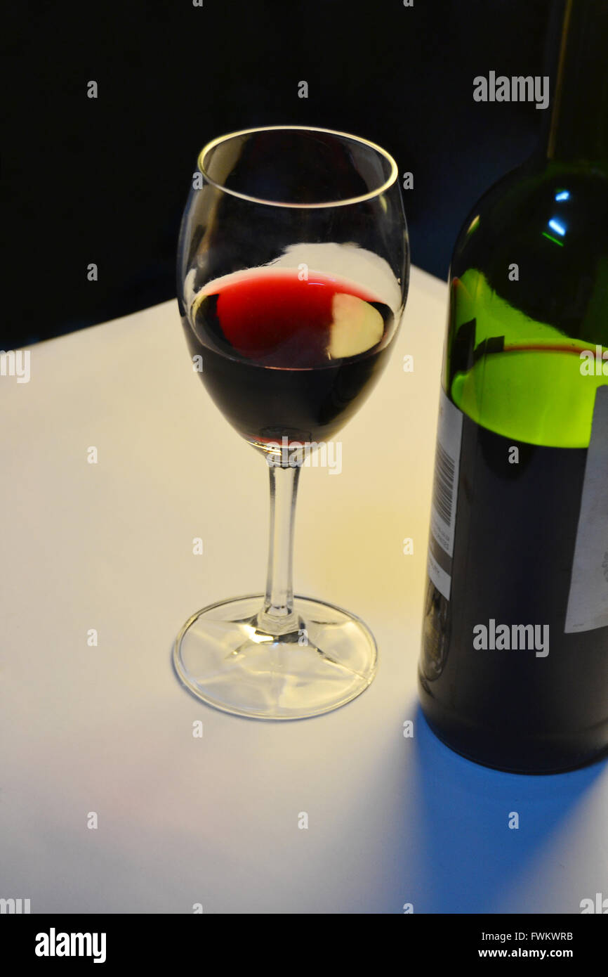 Red wine tasting label hi-res stock photography and images - Alamy