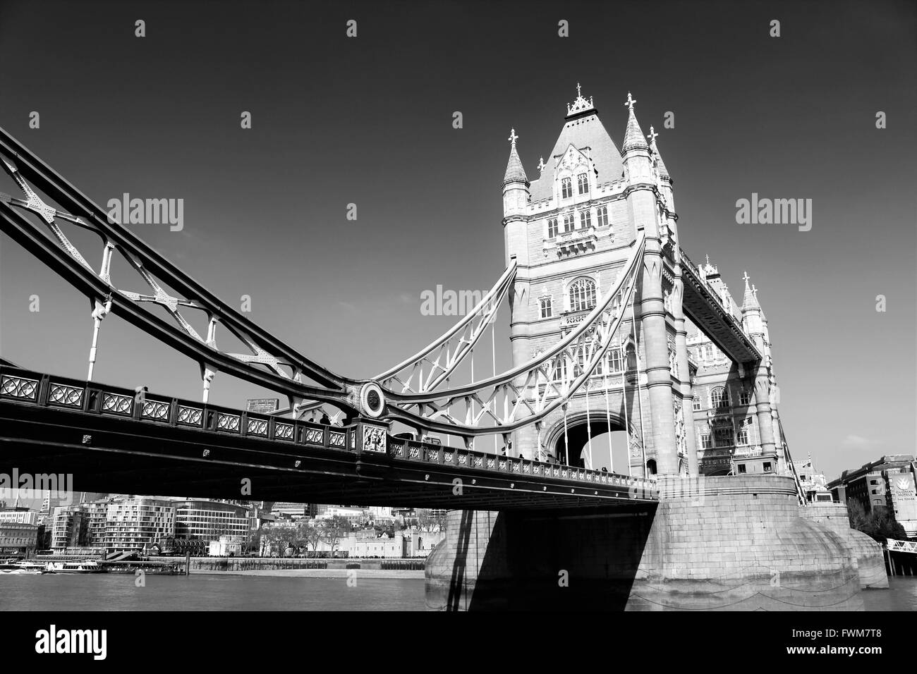 London tower bridge in Black and White Stock Photos & Images - Alamy