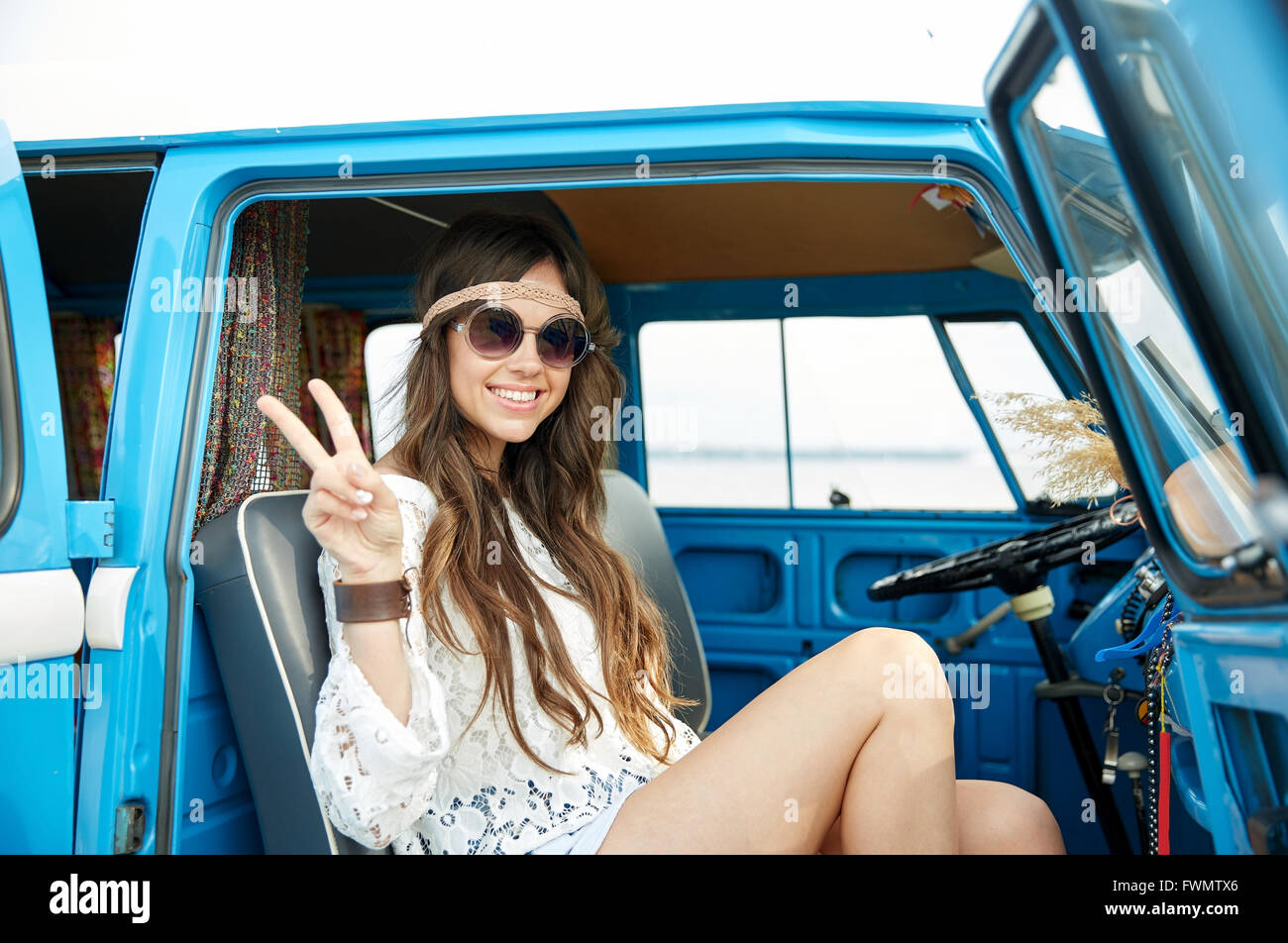 Hippy woman in sunglasses hi-res stock photography and images - Page 3 -  Alamy