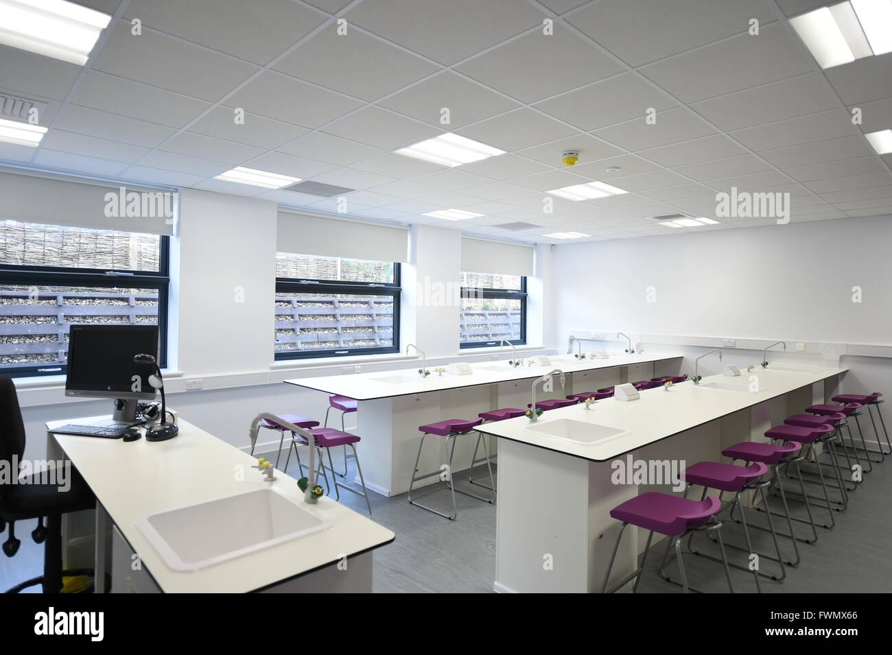 High School Science Lab Stock Photos & High School Science Lab Stock