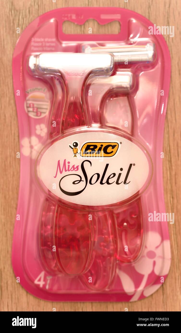 Bic miss soleil ladies disposable razors Stock Photo Alamy