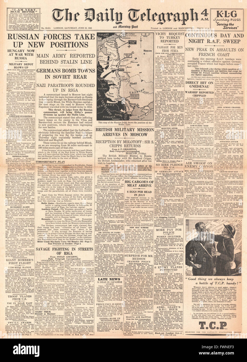 1941 front page Daily Telegraph Battle For Russia, Ambassador Stafford Cripps meets Soviet Foreign Minister Molotov and RAF bombing raids on French coast Stock Photo