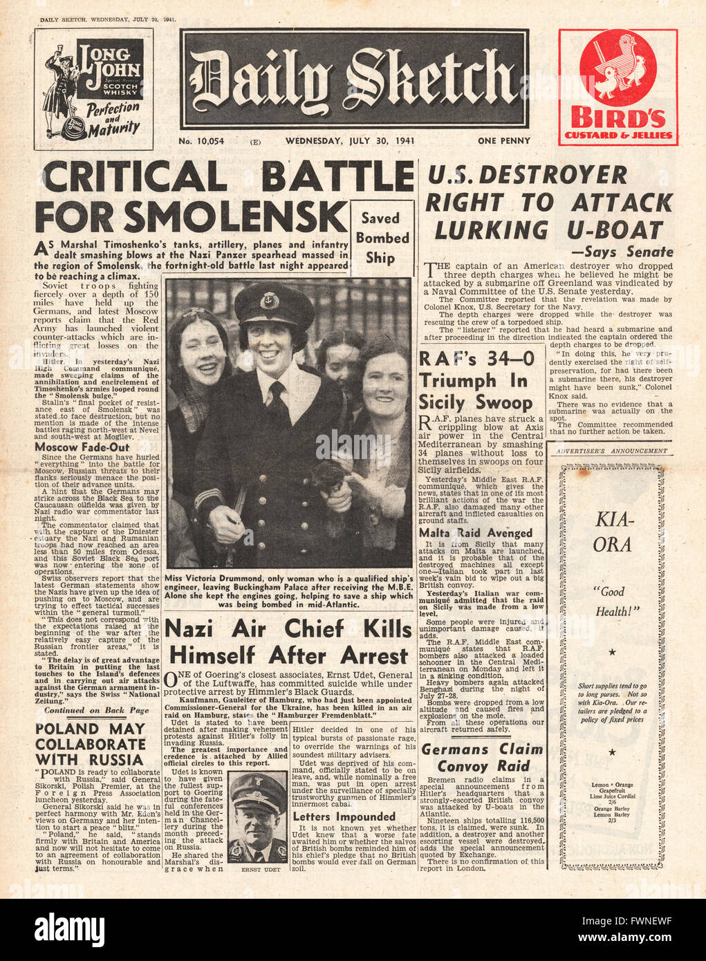 1941 front page  Daily Sketch Battle for Smolensk Stock Photo
