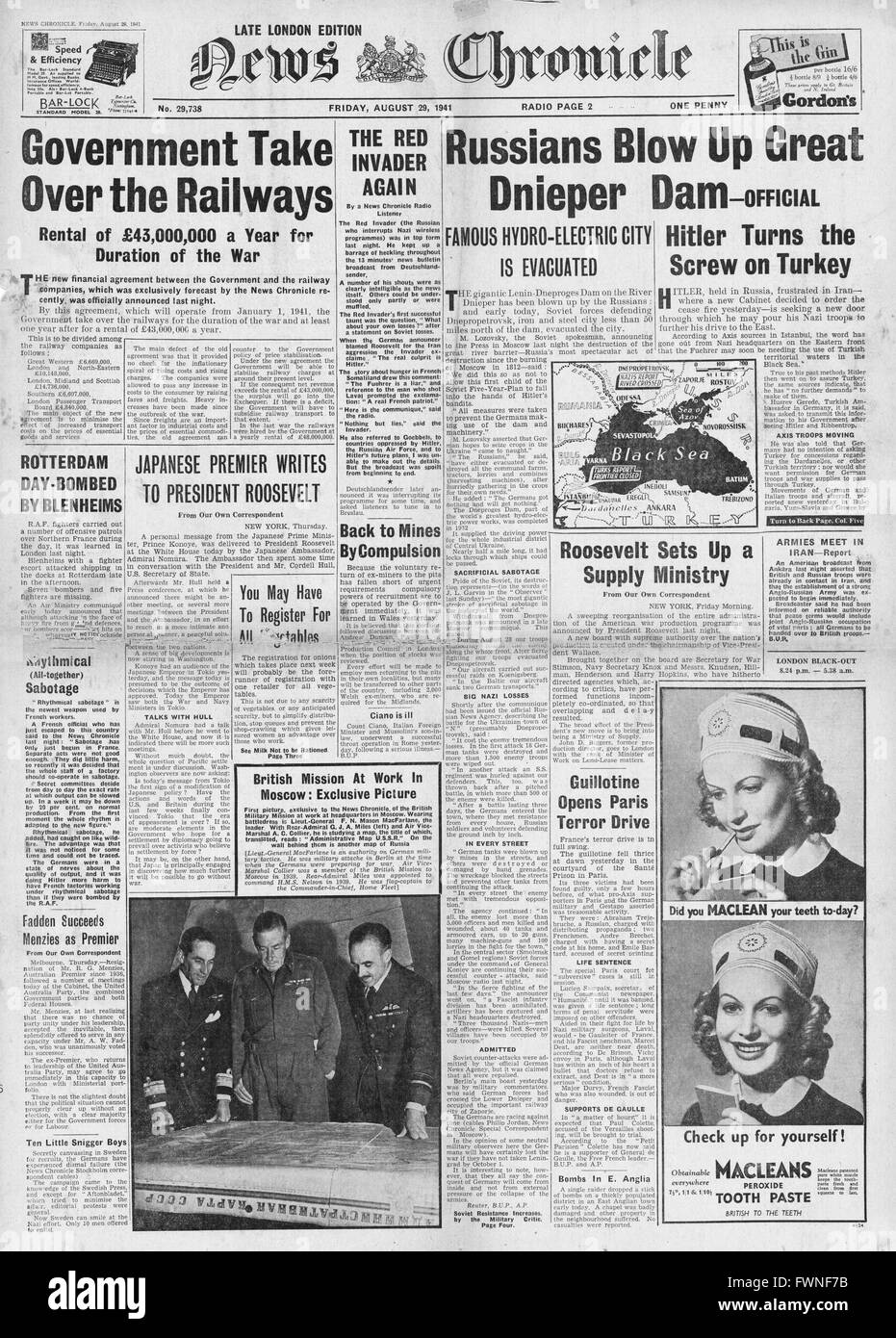 1941 front page  News Chronicle Russian dynamite the Dnieper Dam and British Government take over the Railways Stock Photo
