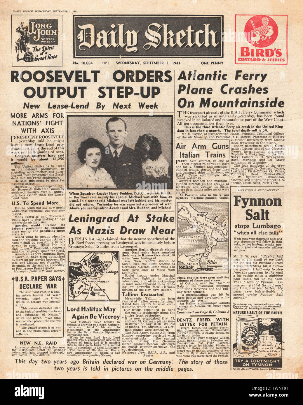 1941 front page  Daily Sketch Roosevelt orders step up of war production Stock Photo