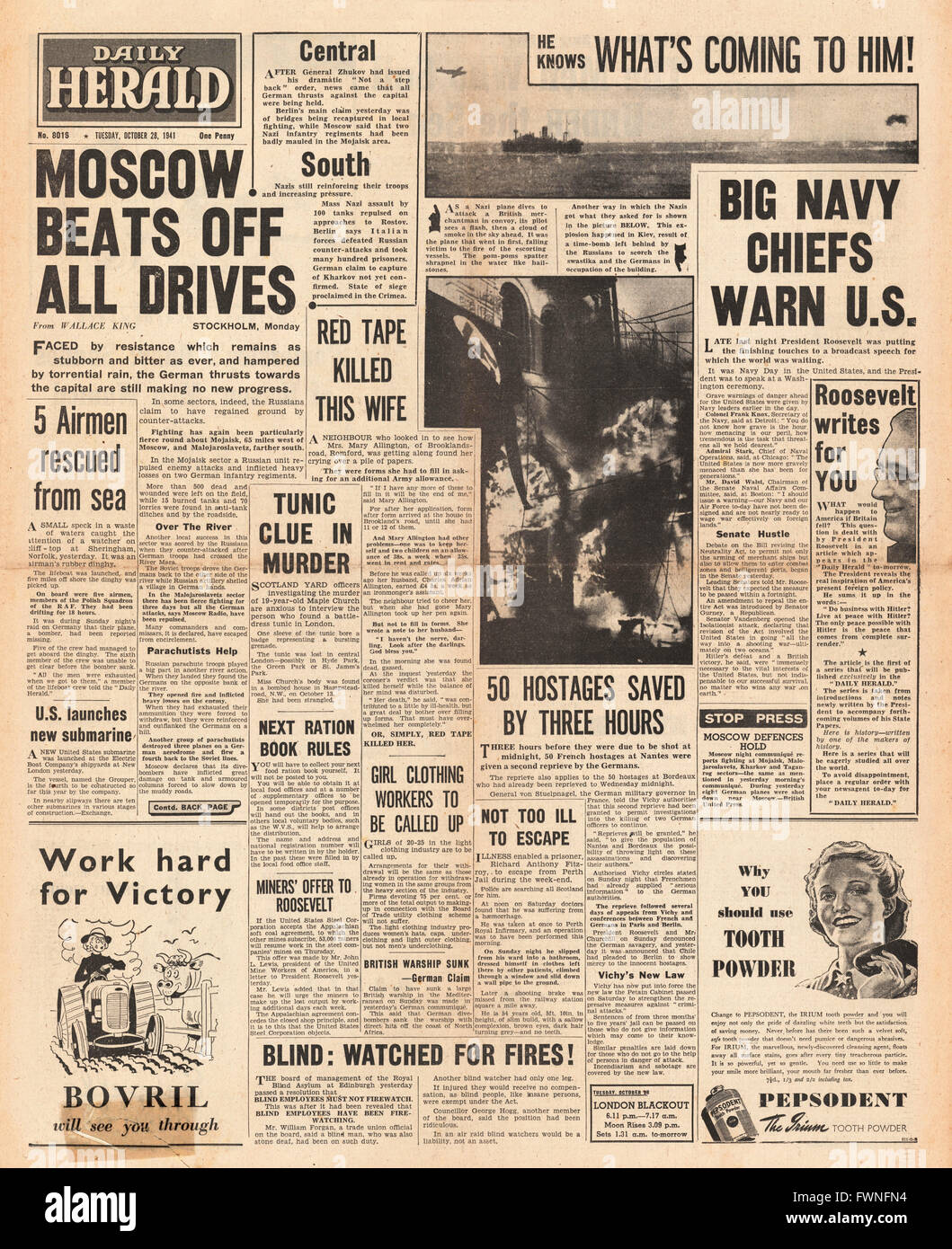 1941 front page  Daily Herald Battle for Moscow Stock Photo