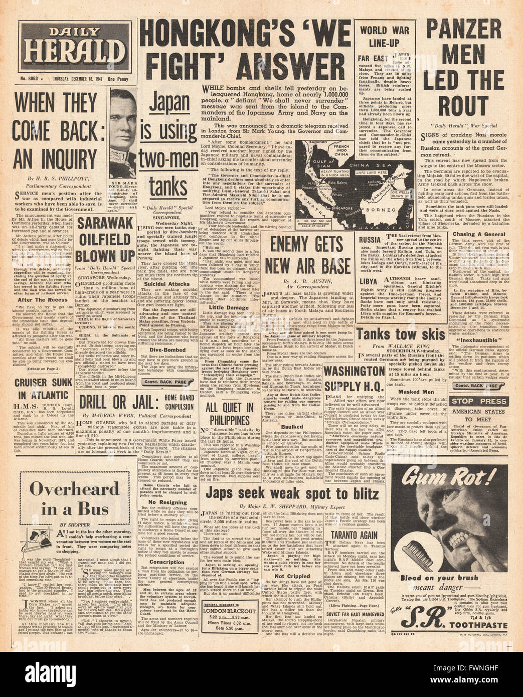 1941 front page Daily Herald Battle for Hong Kong and German retreat from Moscow Stock Photo