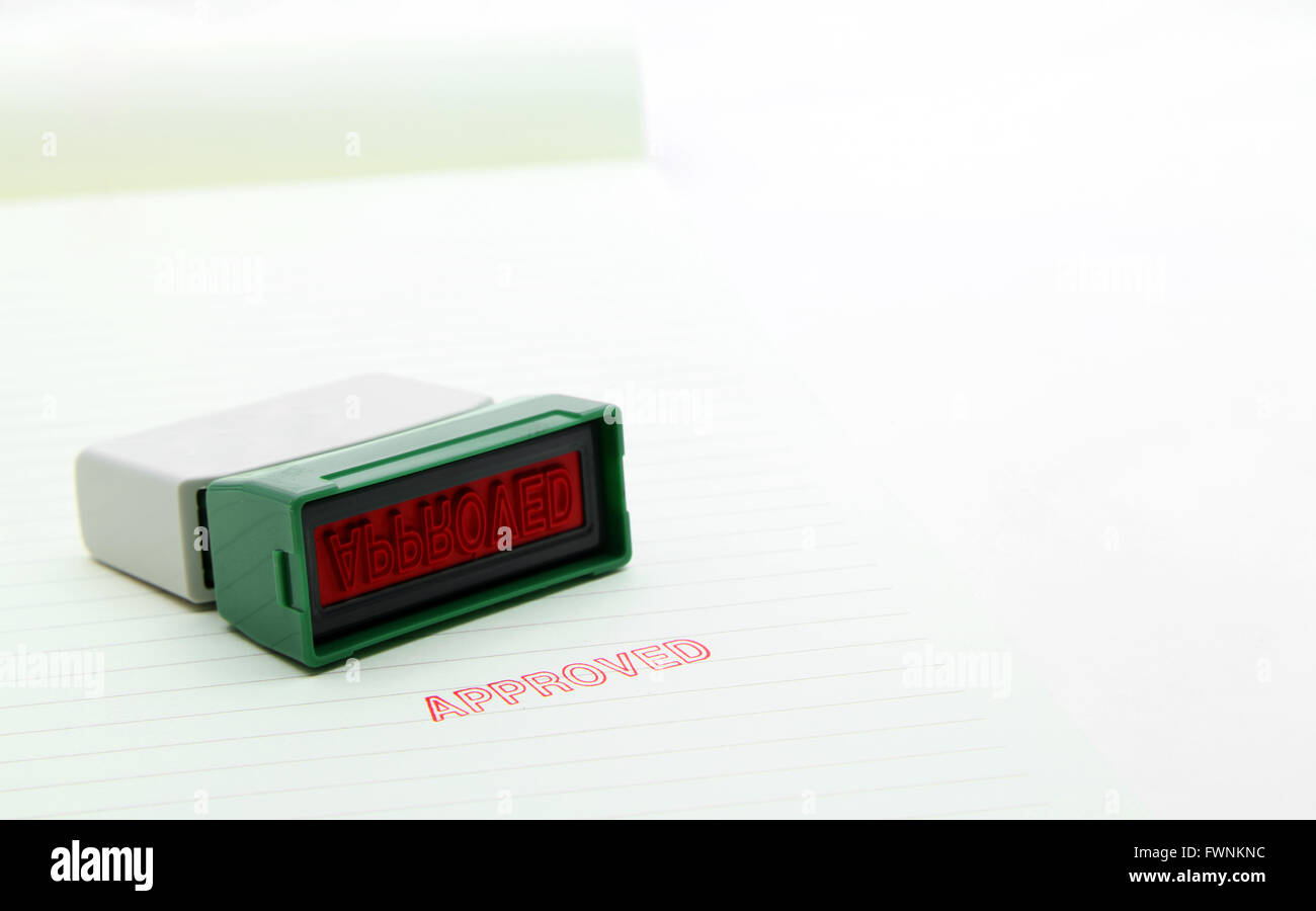 Approve document icon hi-res stock photography and images - Alamy