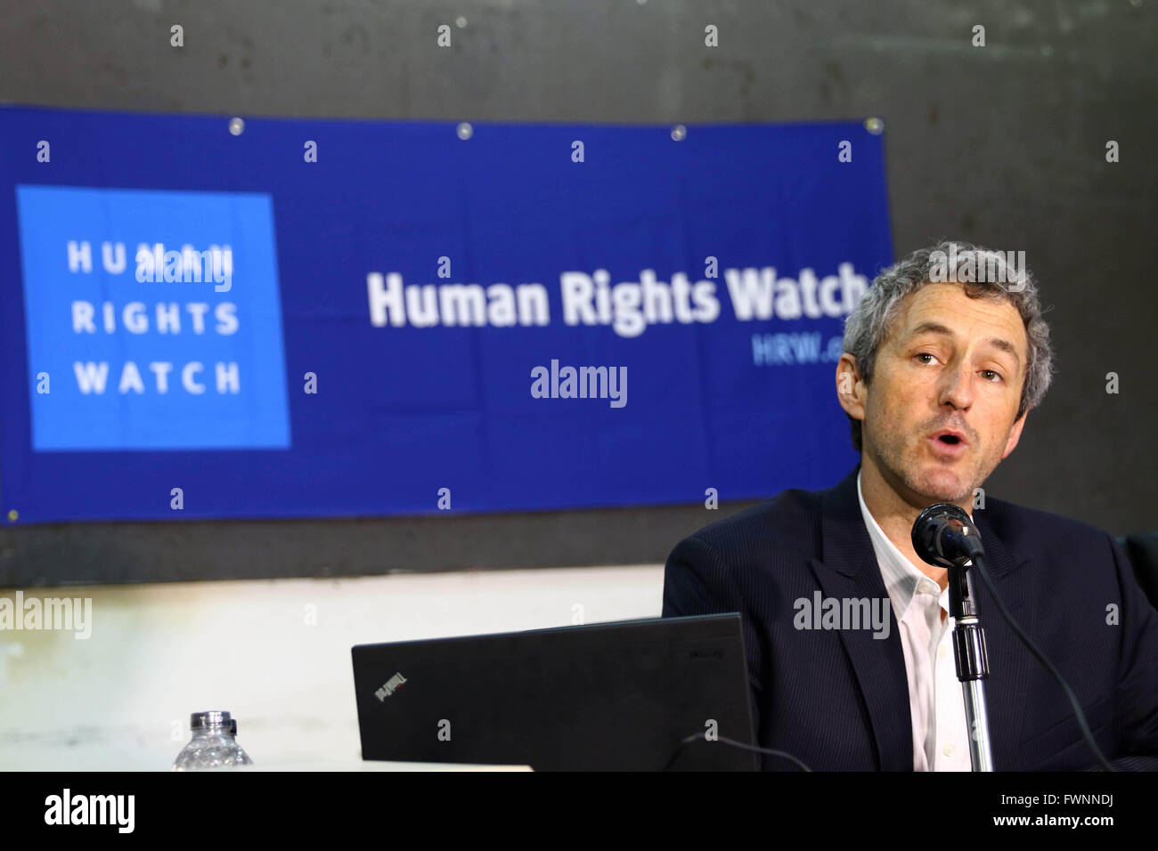 BANGLADESH, Dhaka : Human Rights Watch (HRW) Researcher Richard Pearshouse speaks during a press conference in the Bangladesh Stock Photo