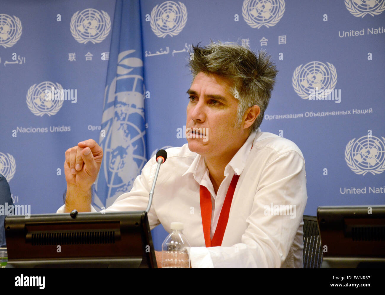 Alejandro Aravena, 2016 Pritzker Prize winner, talks during a press conference at the United Nations headquarters in New York 05 April 2016. Photo: Emoke Bebiak/dpa Stock Photo