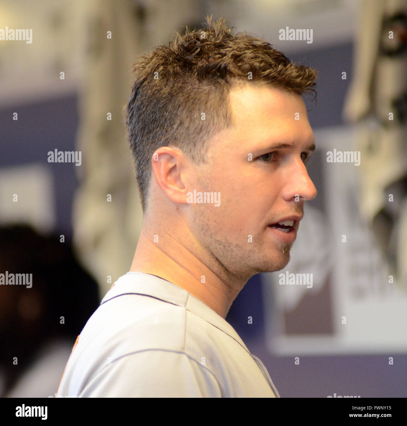 Giants catcher buster posey hi-res stock photography and images - Page 10 -  Alamy