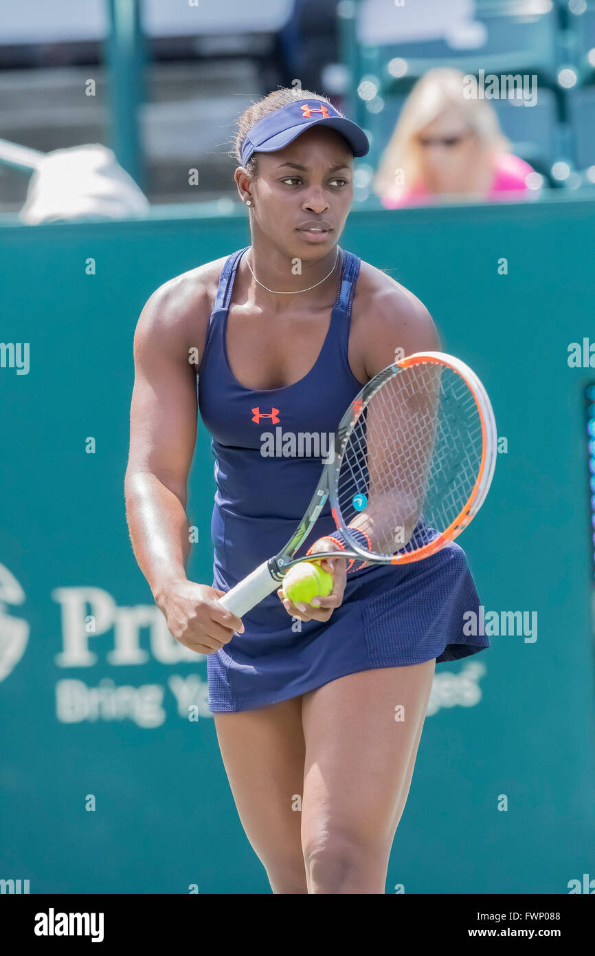 Charleston, SC, USA. 6th Apr, 2016. Charleston, SC - Apr 06, 2016: Danka  Kovinic (MNE) plays against Sloans Stephens (USA) [7] during the Volvo Car  Open at the Family Circle Tennis Center