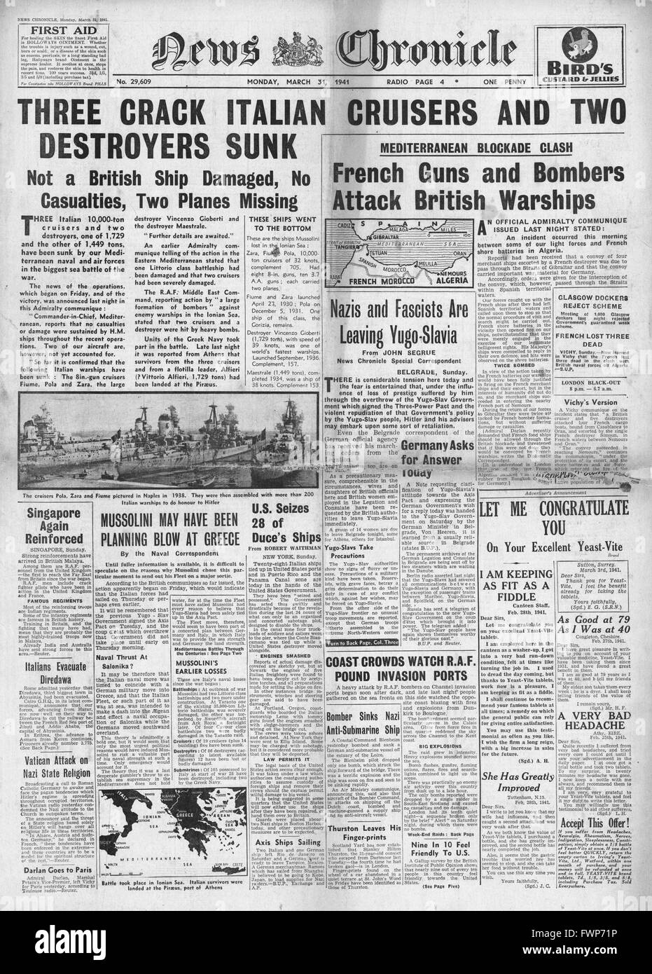 1941 front page News Chronicle Battle of Cape Matapan Stock Photo