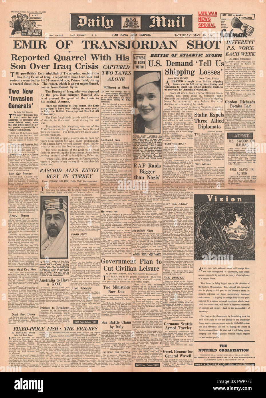1941 front page  Daily Mail Emir of Transjordan shot and Actress Mary Lawson killed in bombing raid Stock Photo