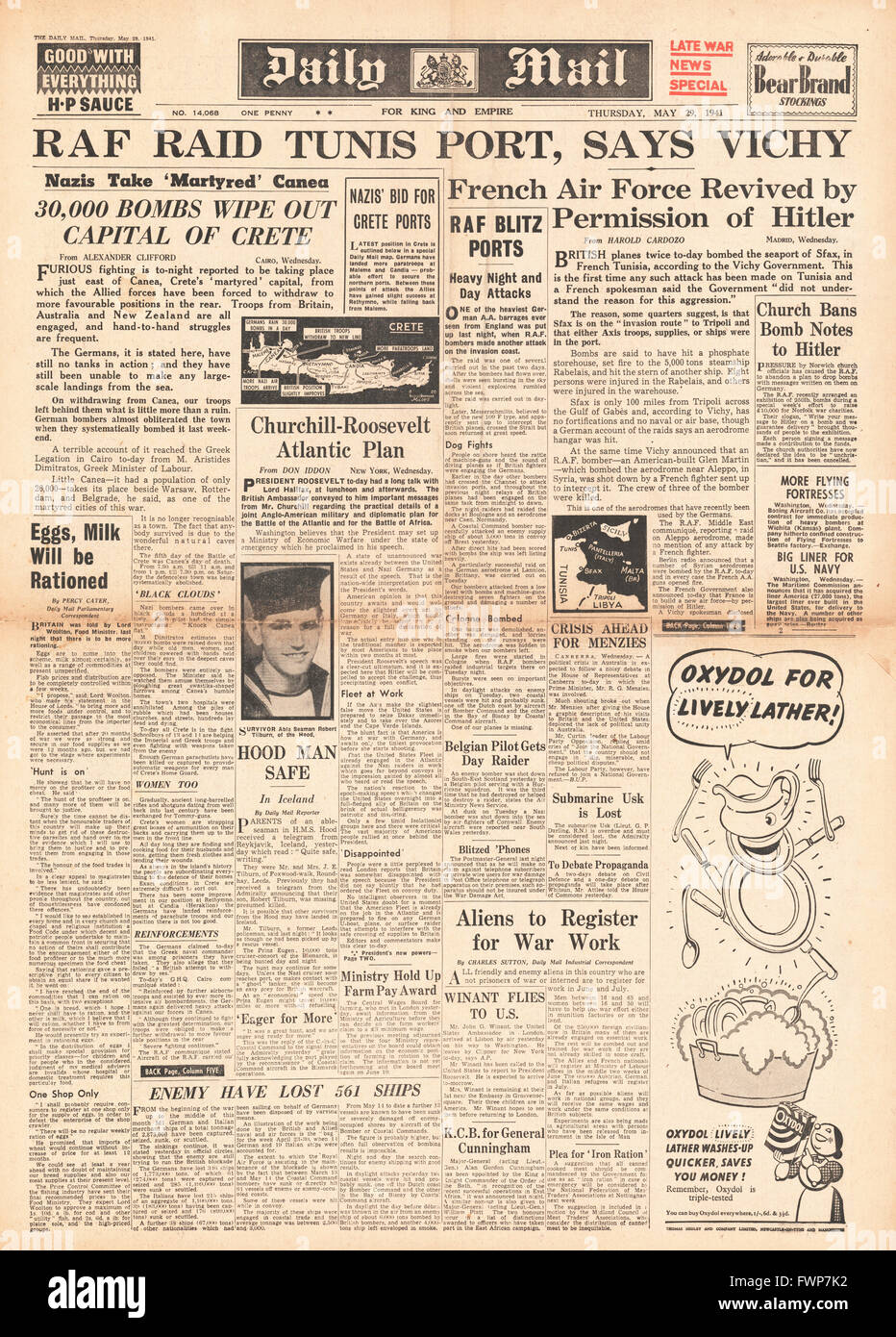 1941 front page Daily Mail RAF bomb Tunis and battle for Crete Stock Photo