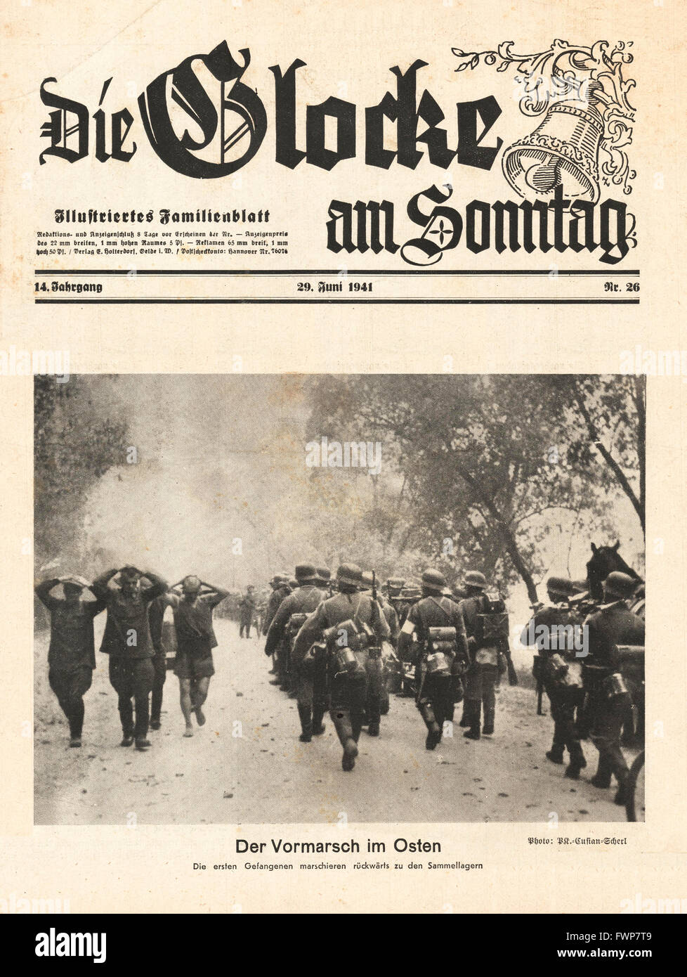 1941 front page  Die Gloke am Sonntag German Troops march Eastwards Stock Photo