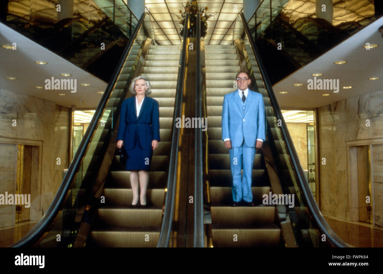 Bei mir liegen Sie richtig, Deutschland 1990, Regie: Ulrich Stark, Darsteller: Rosel Zech, Dieter Hallervorden Stock Photo