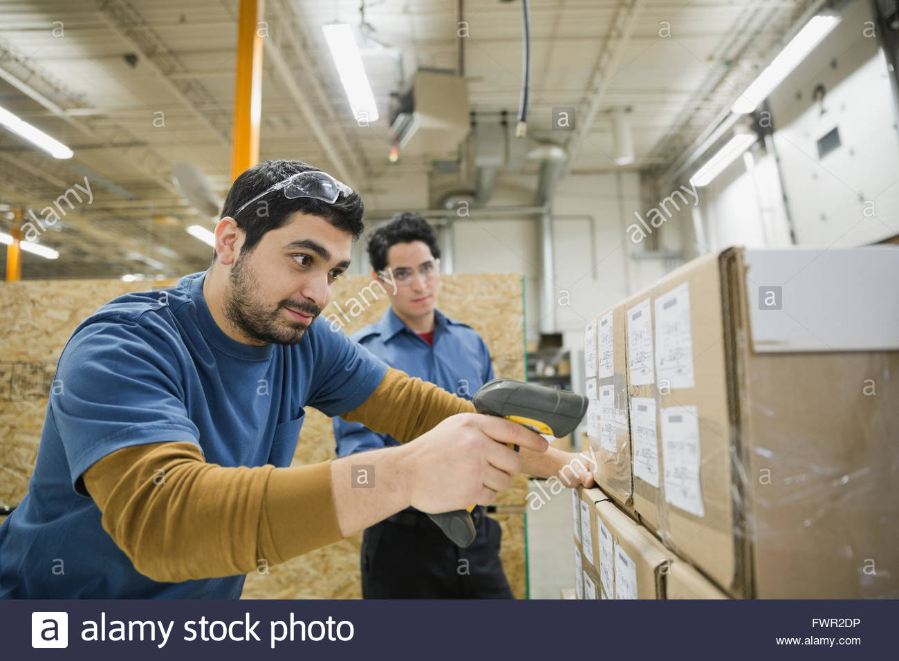 Shipping and receiving bar hires stock photography and images Alamy