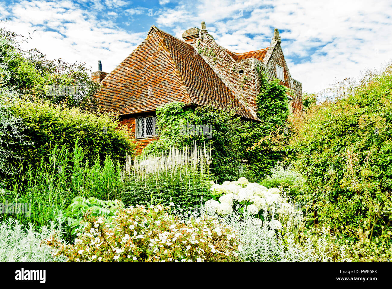 Sissinghurst Garden, created by Vita Sackville-West and ...