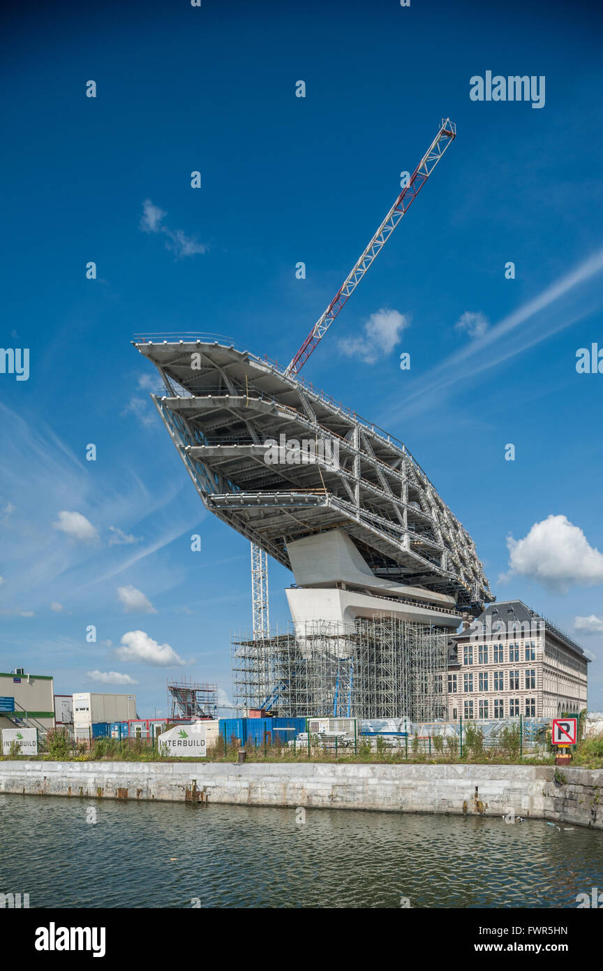 Belgium, Antwerp, Nieuw Havenhuis designed by Zaha Hadid in construction Stock Photo