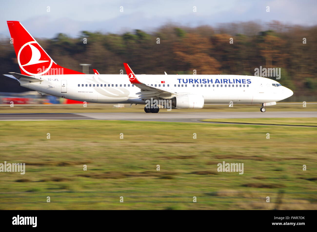 Turkish Airlines, Türk Hava Yolları, (is the national flag carrier