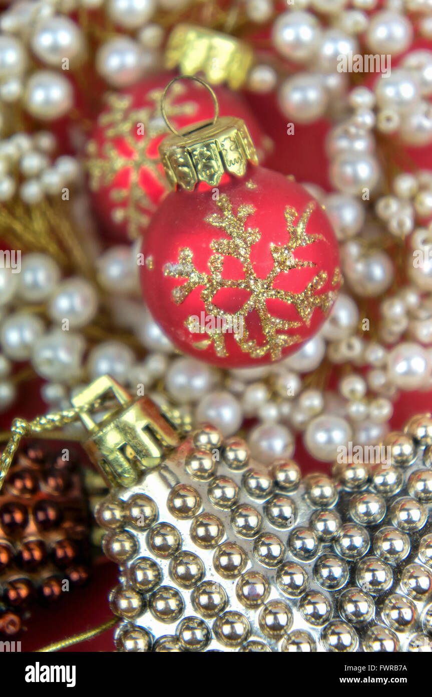 Elegant tree decorations hi-res stock photography and images - Alamy