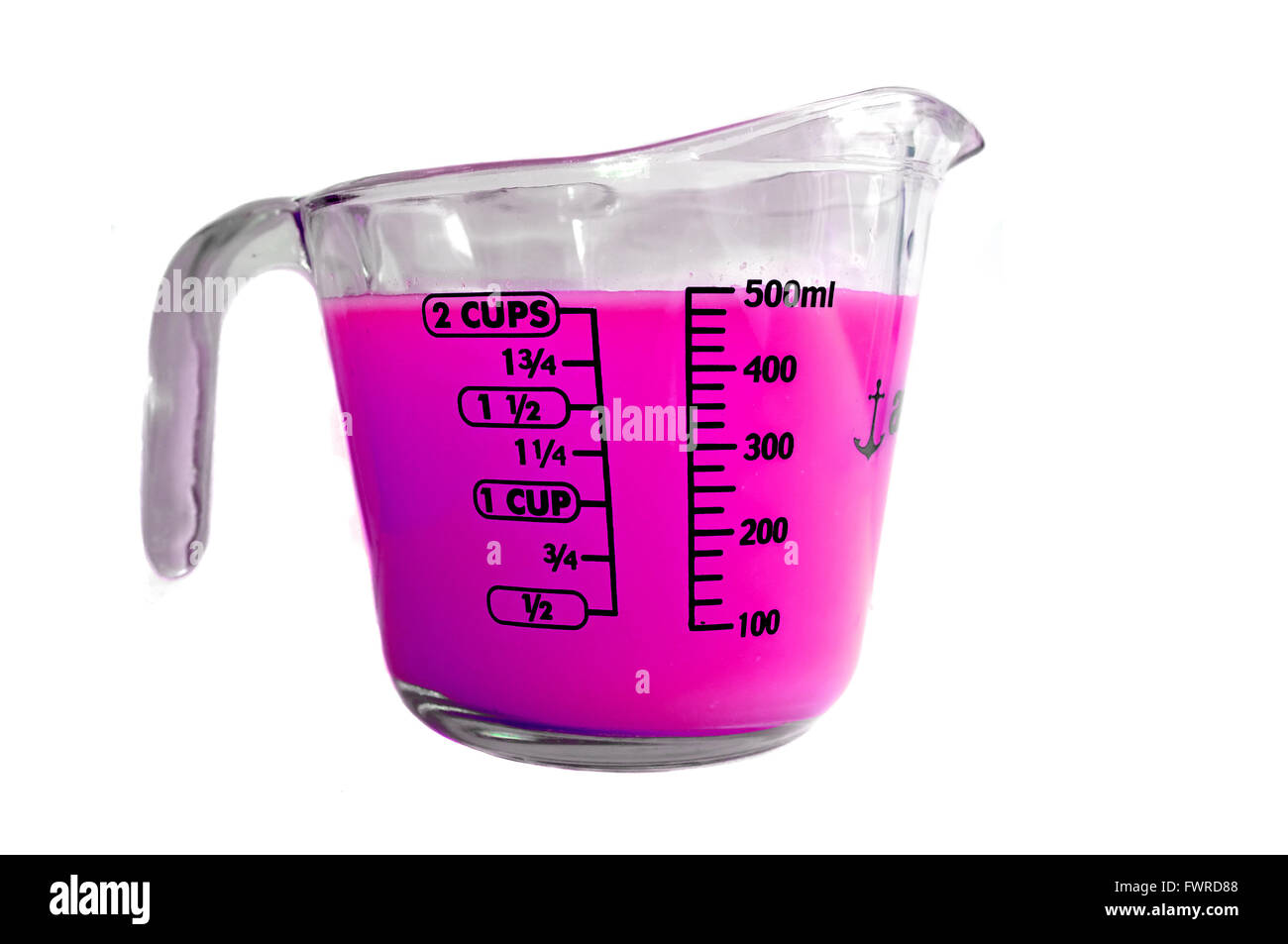 https://c8.alamy.com/comp/FWRD88/a-pyrex-measuring-jug-full-of-pink-coloured-liquid-photographed-against-FWRD88.jpg