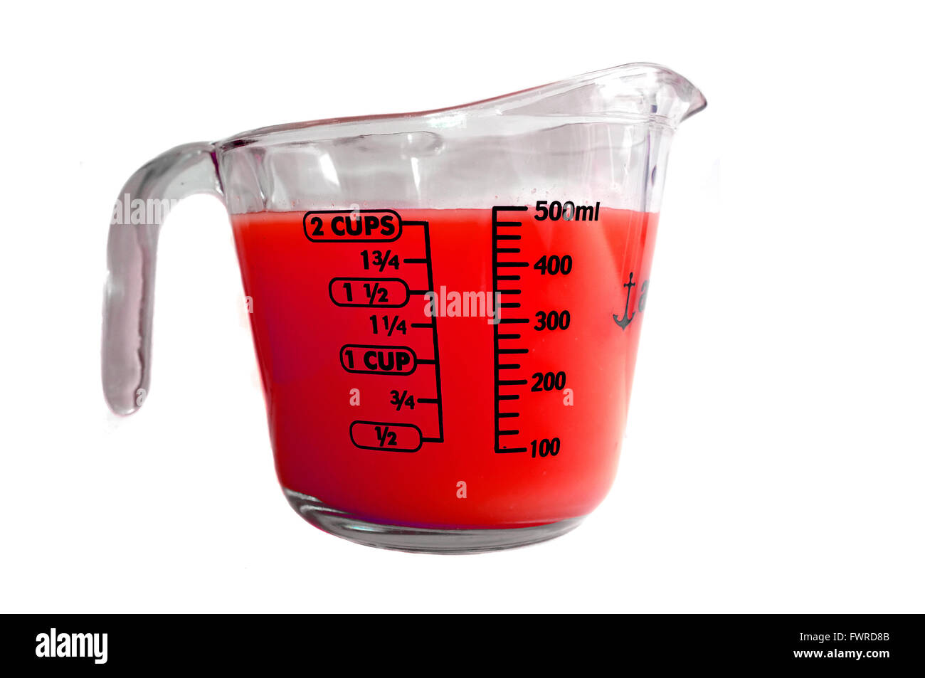 https://c8.alamy.com/comp/FWRD8B/a-pyrex-measuring-jug-full-of-red-coloured-liquid-photographed-against-FWRD8B.jpg