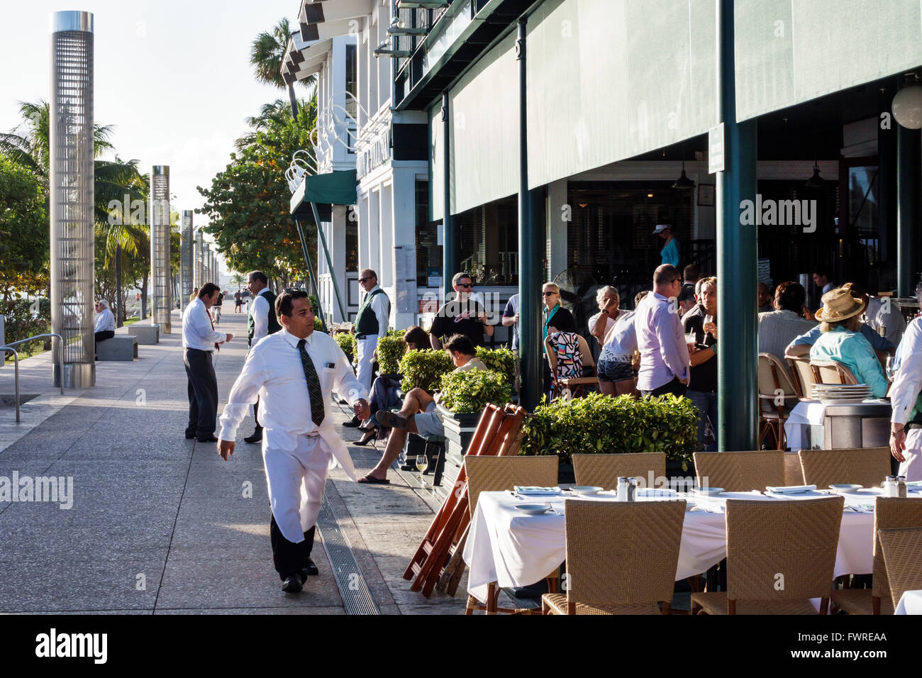 Florida,South,FL,Miami Beach,South Pointe Park,Smith & Wollensky Steakhouse,restaurant restaurants food dining eating out cafe cafes bistro,adult,adul Stock Photo