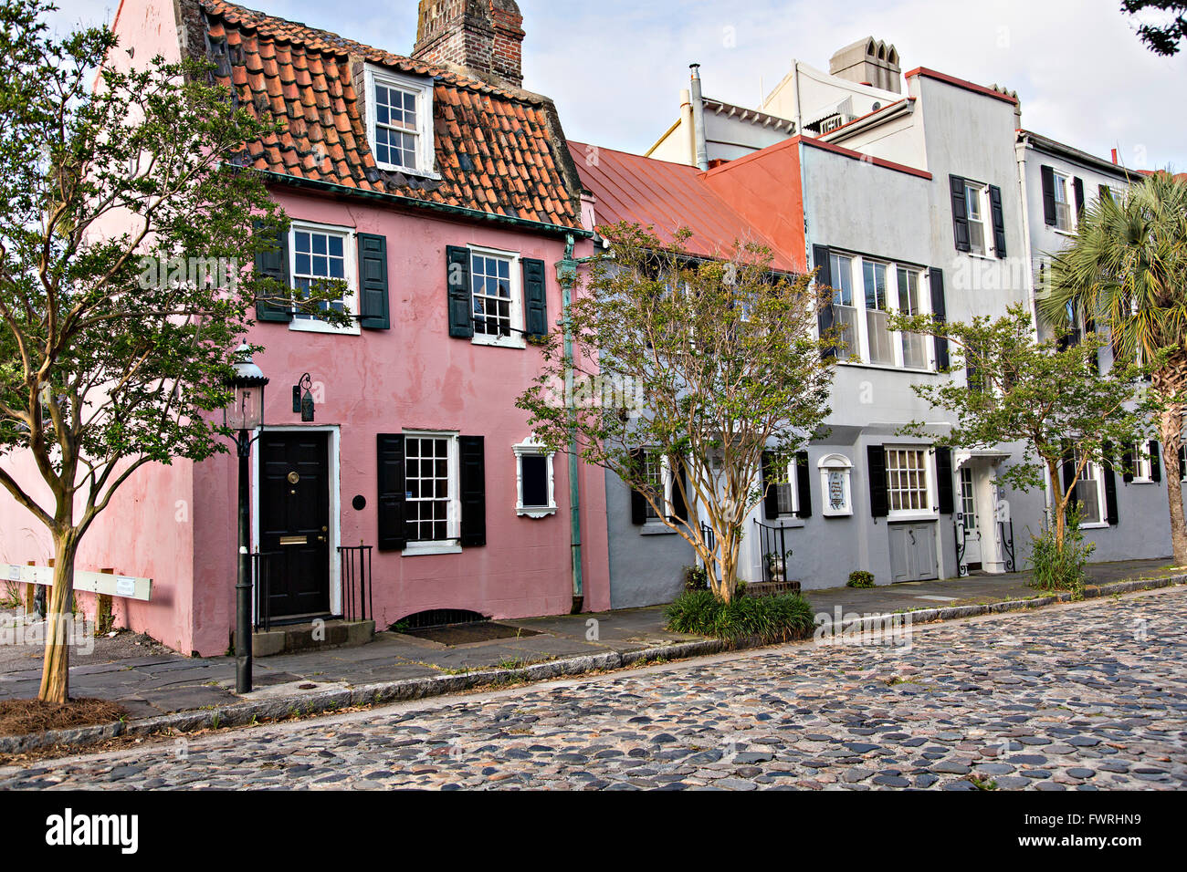 Pink house Gallery on Chalmers Street in the historic district of Charleston, South Carolina