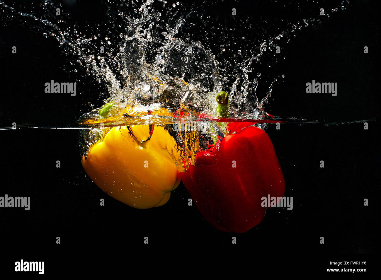 Download Pepper Spray High Resolution Stock Photography And Images Alamy Yellowimages Mockups