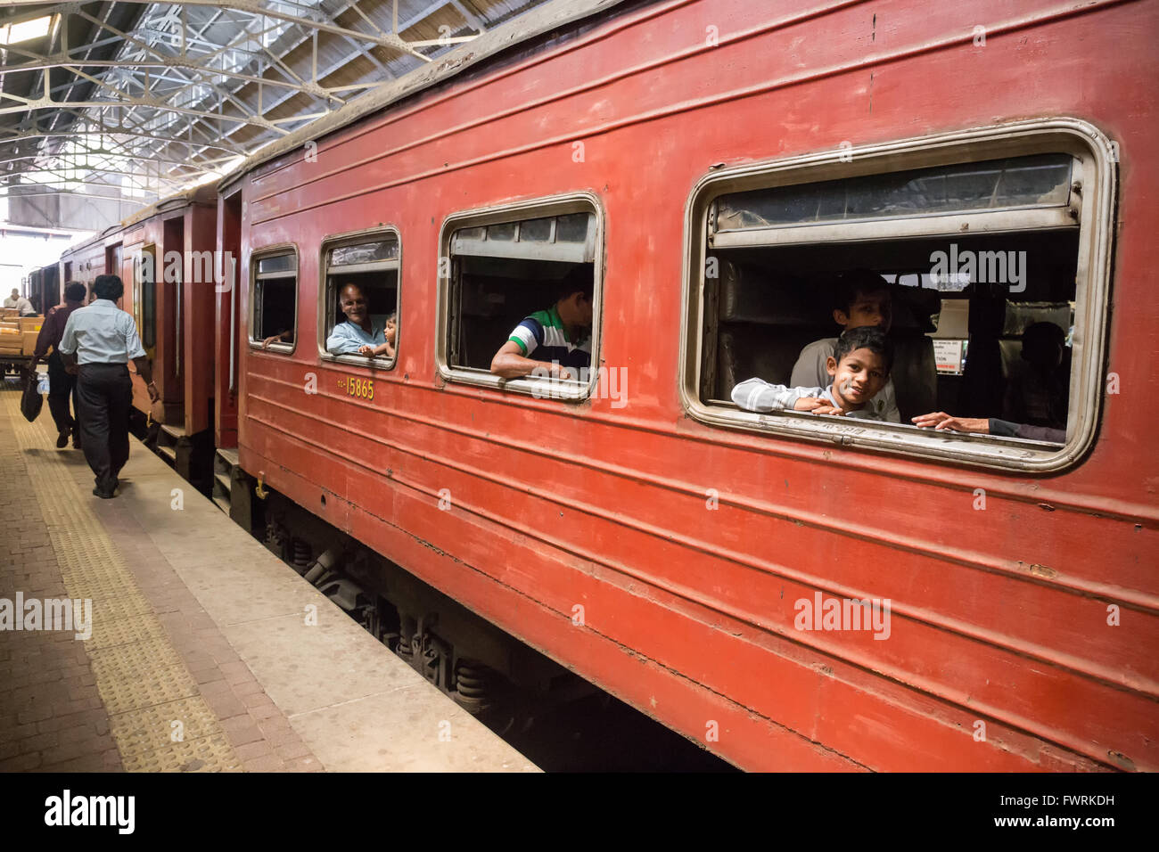Train platform people inside Fort railway station, Colombo, Sri Lanka ...