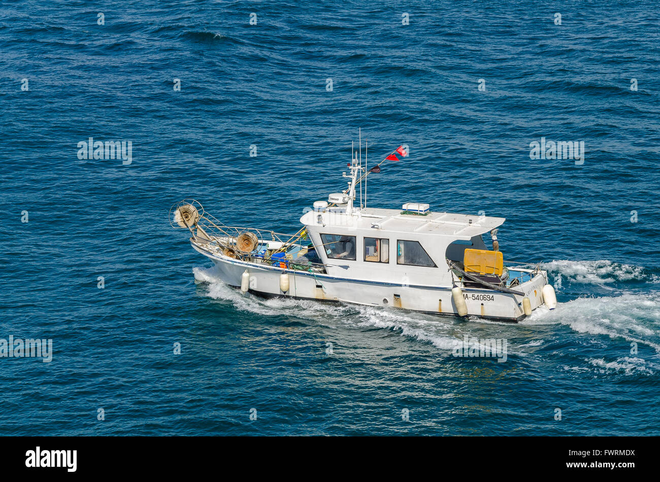 Bateau De Peche High Resolution Stock Photography And Images Alamy