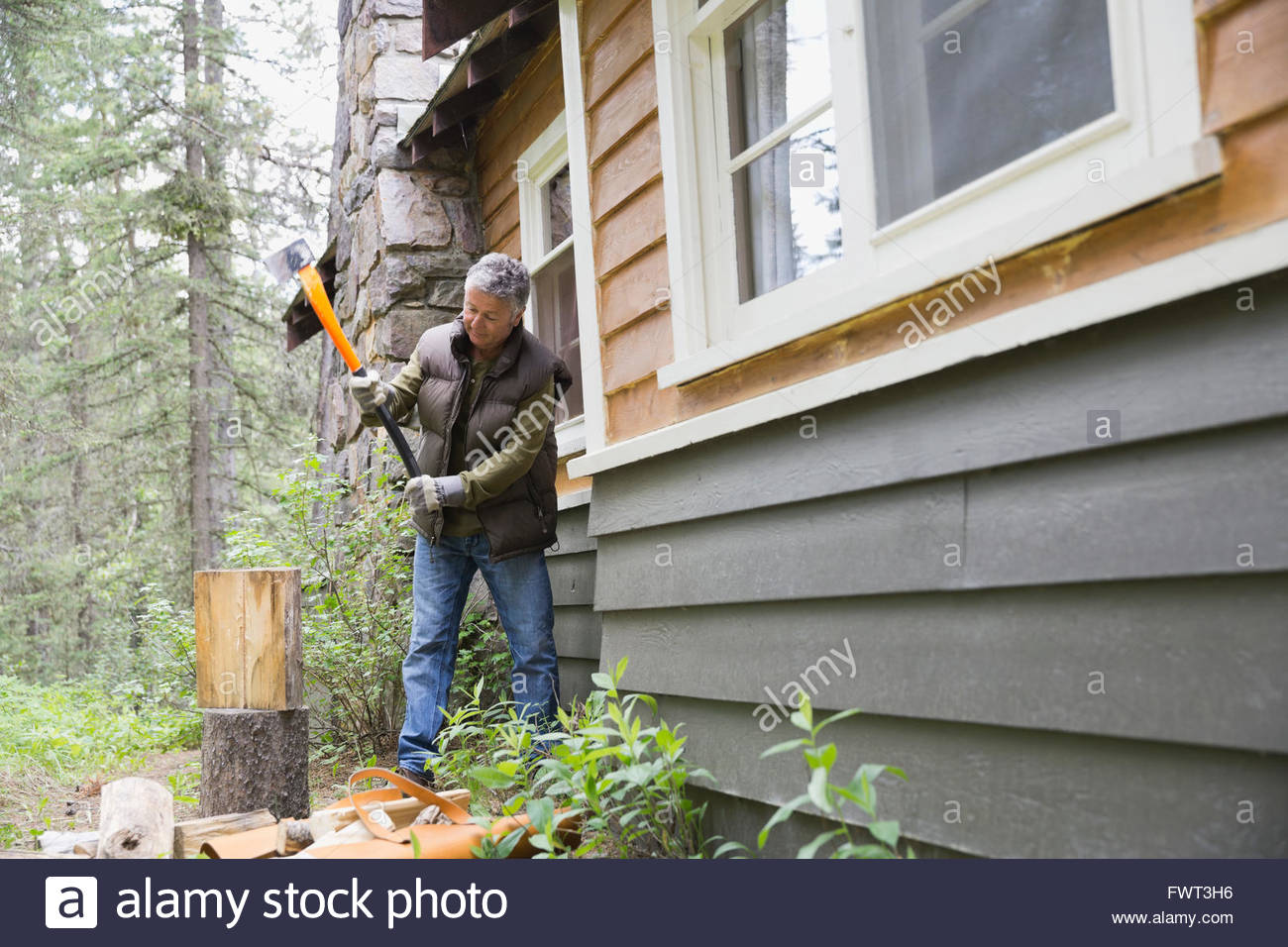 Cutting axe hi-res stock photography and images - Alamy