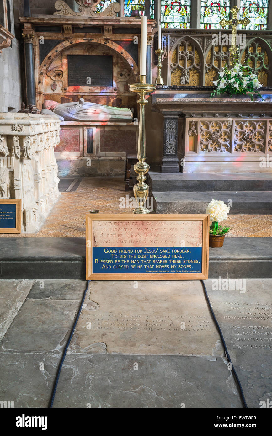 William Shakespeare grave, view of Shakespeare's burial place in Holy Trinity Church, Stratford Upon Avon, Warwickshire, England. Stock Photo