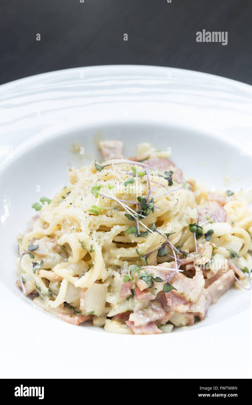 gourmet spaghetti carbonara italian cuisine Stock Photo Alamy