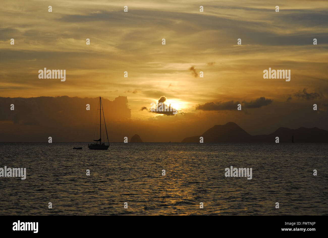 Martinique diamond rock hires stock photography and images Alamy