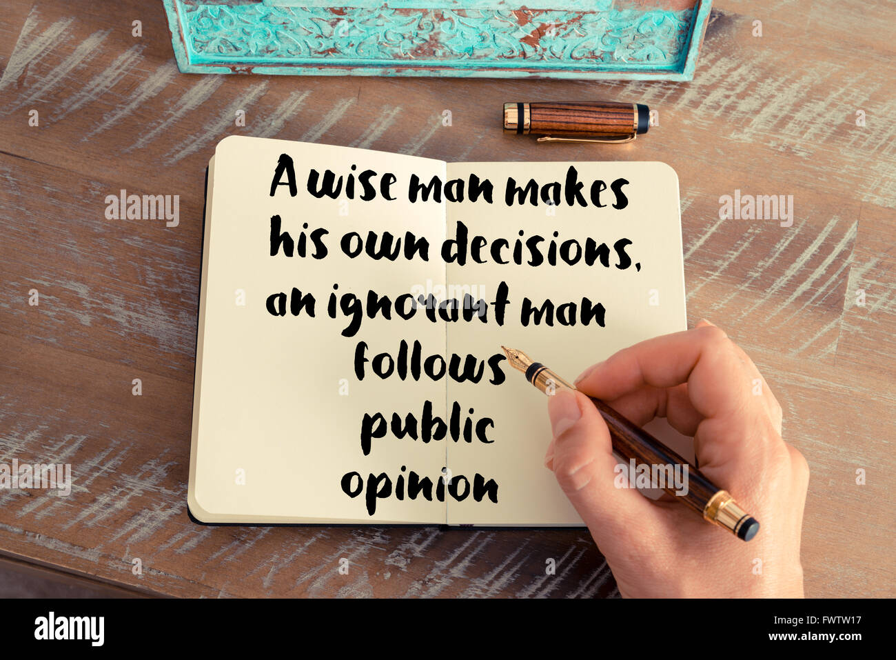Opinion writing hi-res stock photography and images - Alamy