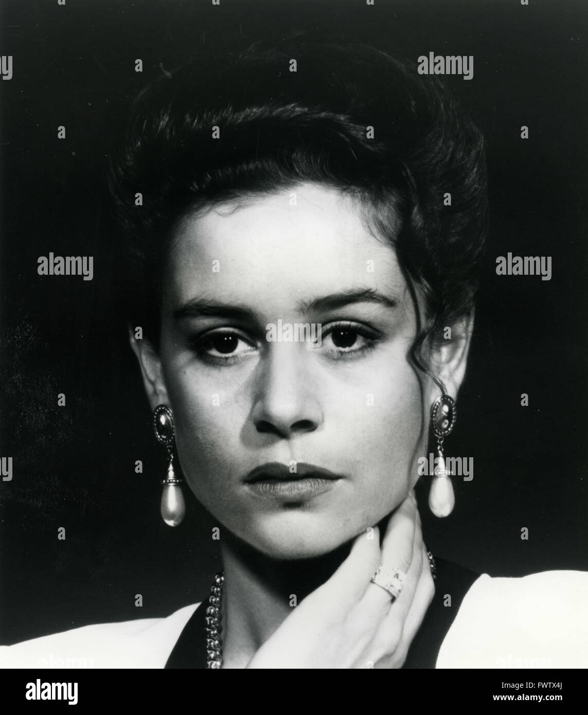 Embeth Davidtz in the film Deadly Matrimony, USA 1992 Stock Photo