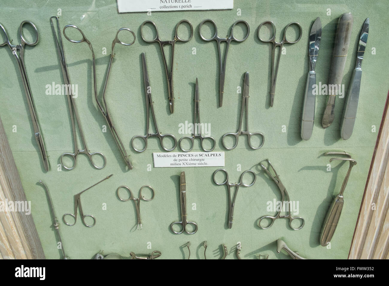 Surgical instruments antique hires stock photography and images Alamy