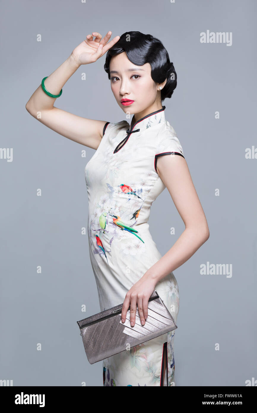 China woman 1930s hi-res stock photography and images - Page