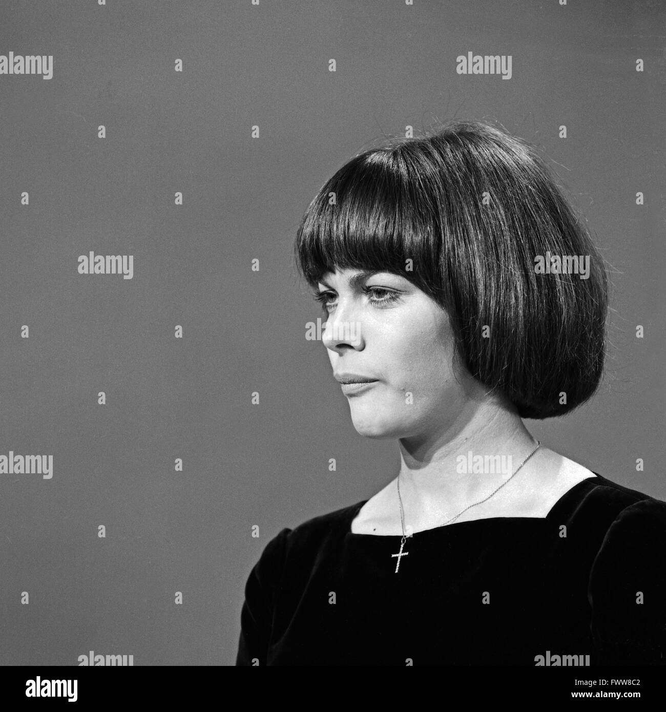 Französische Sängerin Mireille Mathieu, Deutschland 1960er Jahre. French singer Mireille Mathieu