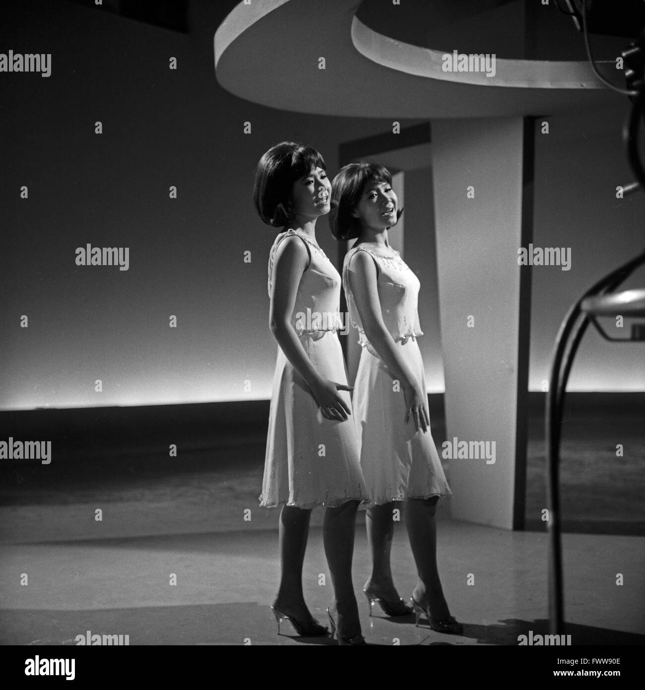 Peanuts emi yumi hires stock photography and images Alamy