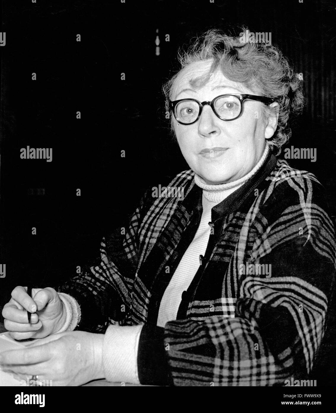 Deutsche Schauspielerin Gustl Busch spricht die Rolle der Elbe im