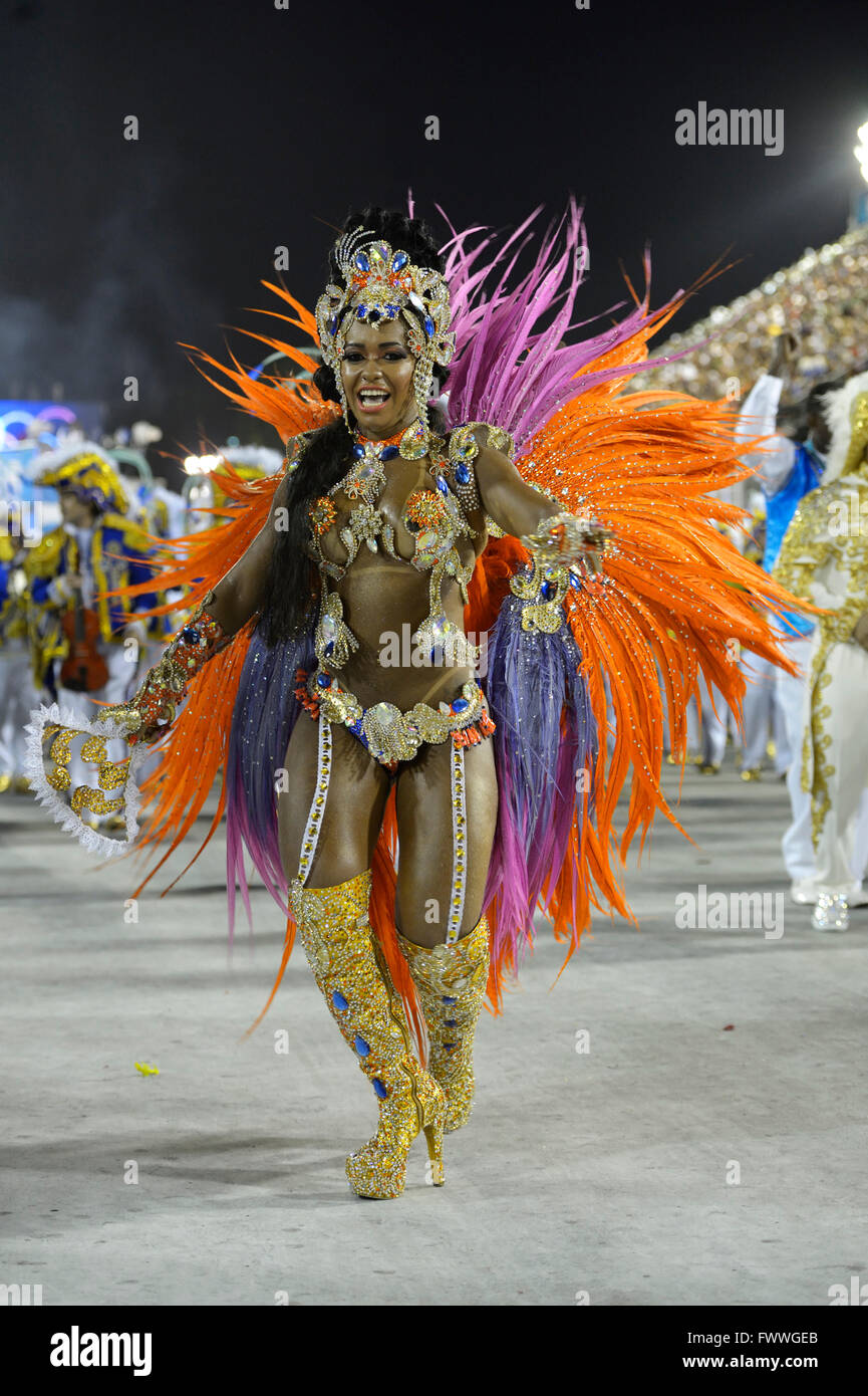 Samba dancer brazil hi-res stock photography and images - Alamy