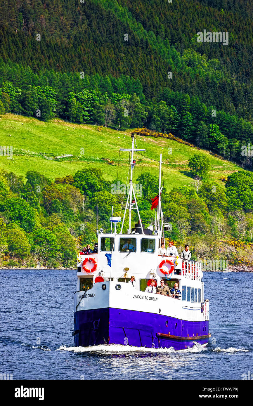 Loch Ness Tourist Ship Hi res Stock Photography And Images Alamy loch-ness-tourist-ship-hi-res-stock-photography-and-images-alamy
