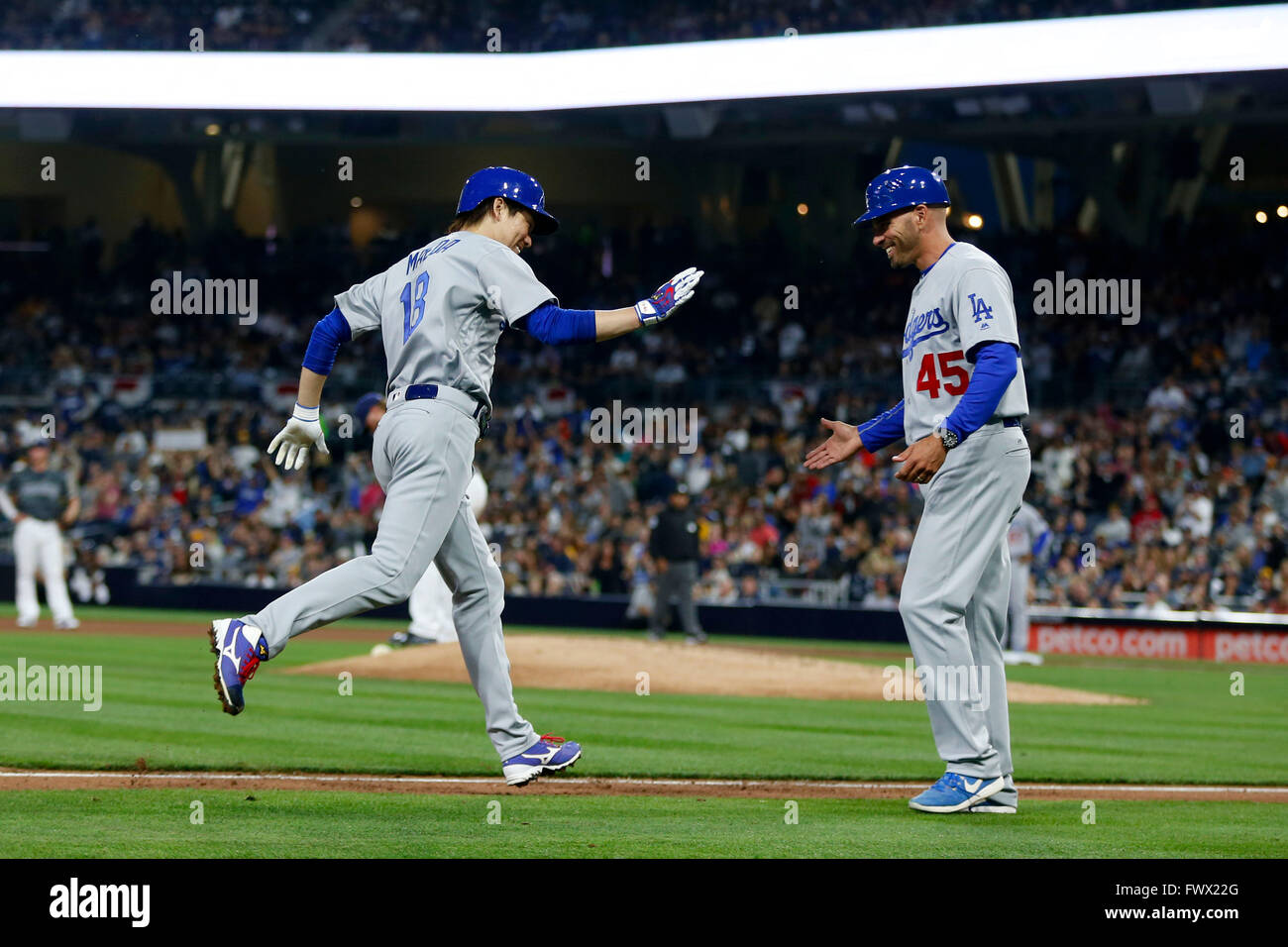 kenta maeda home run