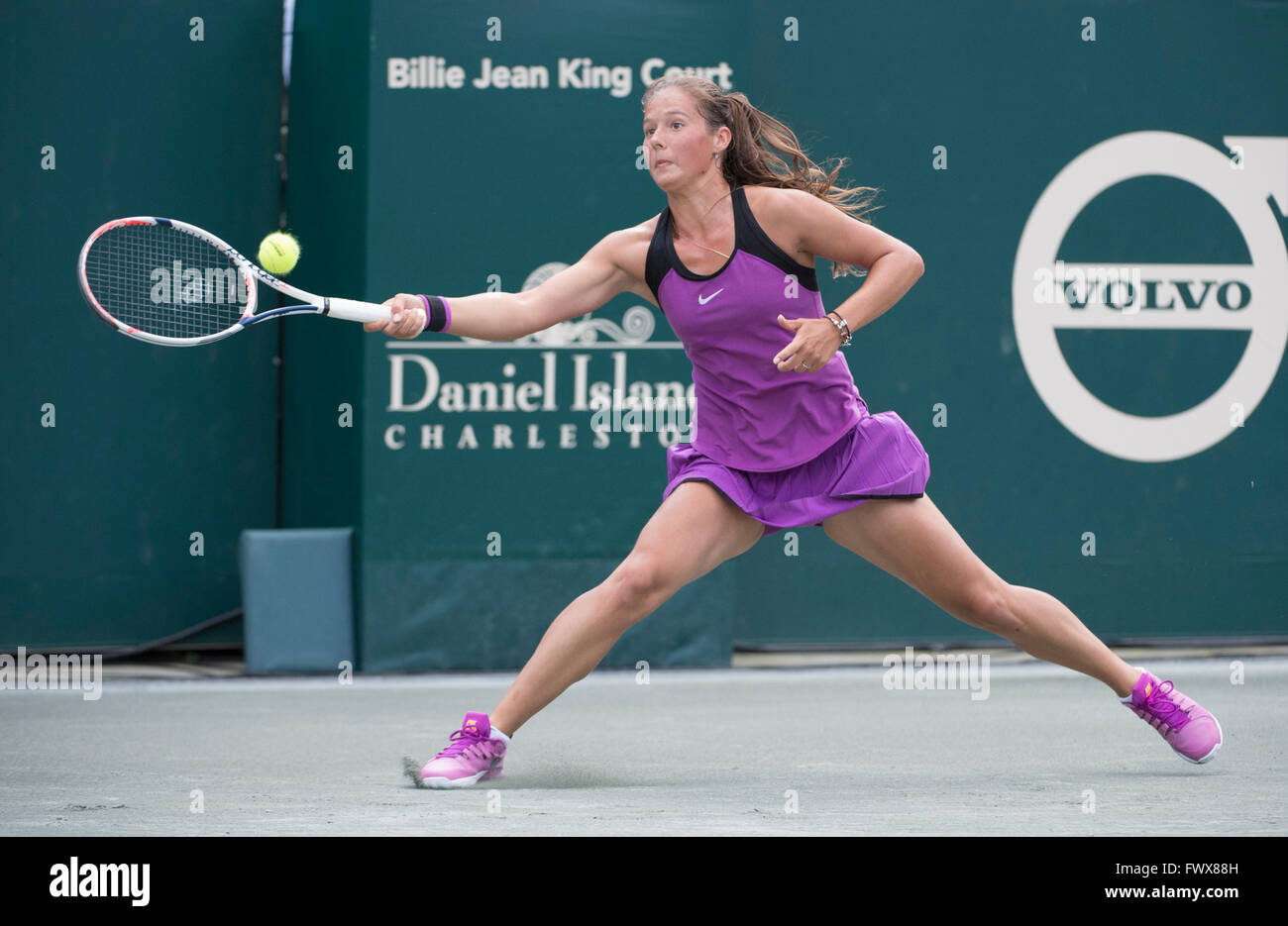 Charleston, South Carolina, USA. 8th Apr, 2016. Daria Kasatkina (RUS ...