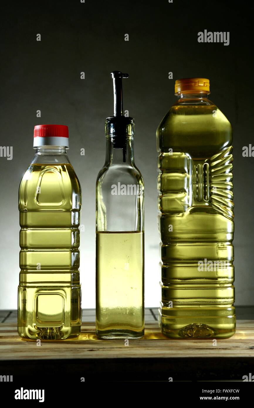 Cooking oil hires stock photography and images Alamy
