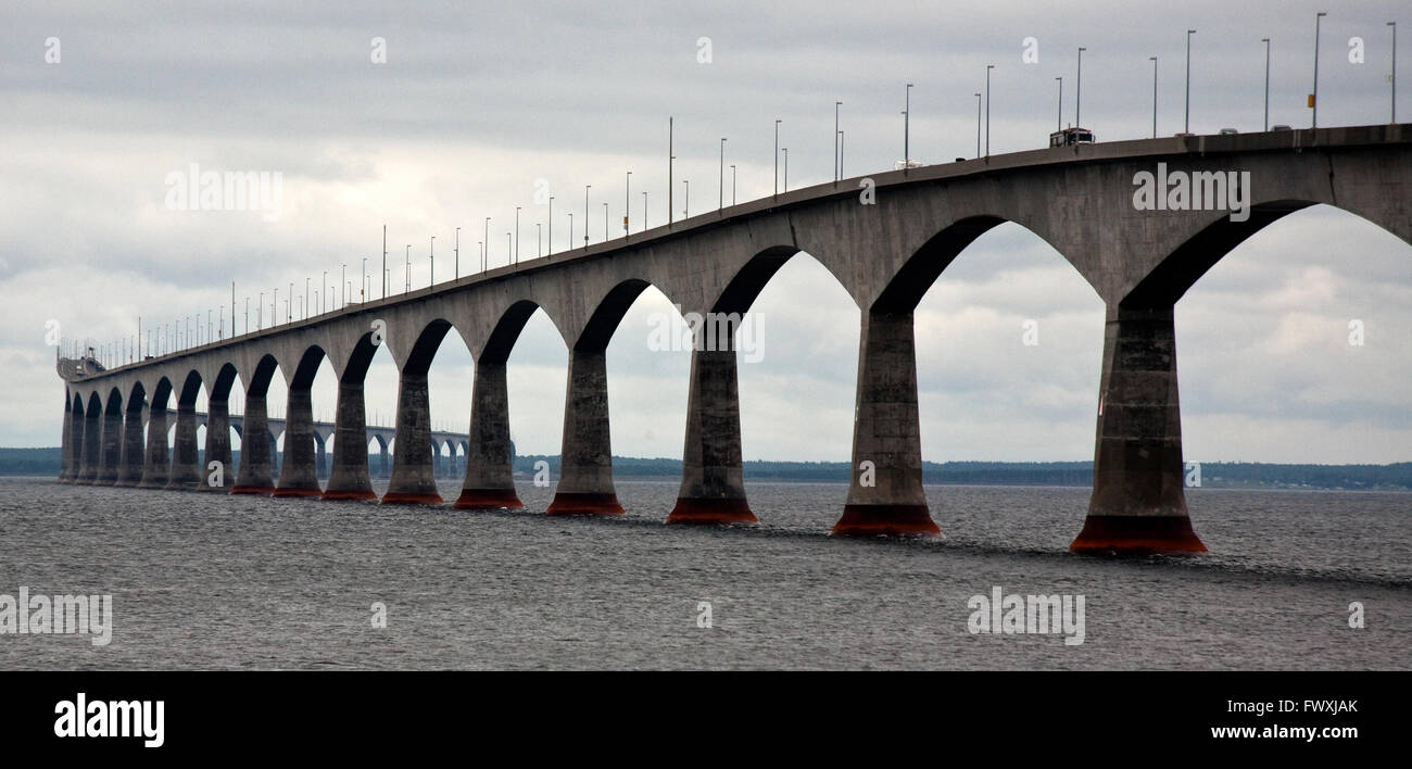 Confederation Bridge between PEI and New Brunswick Stock Photo Alamy